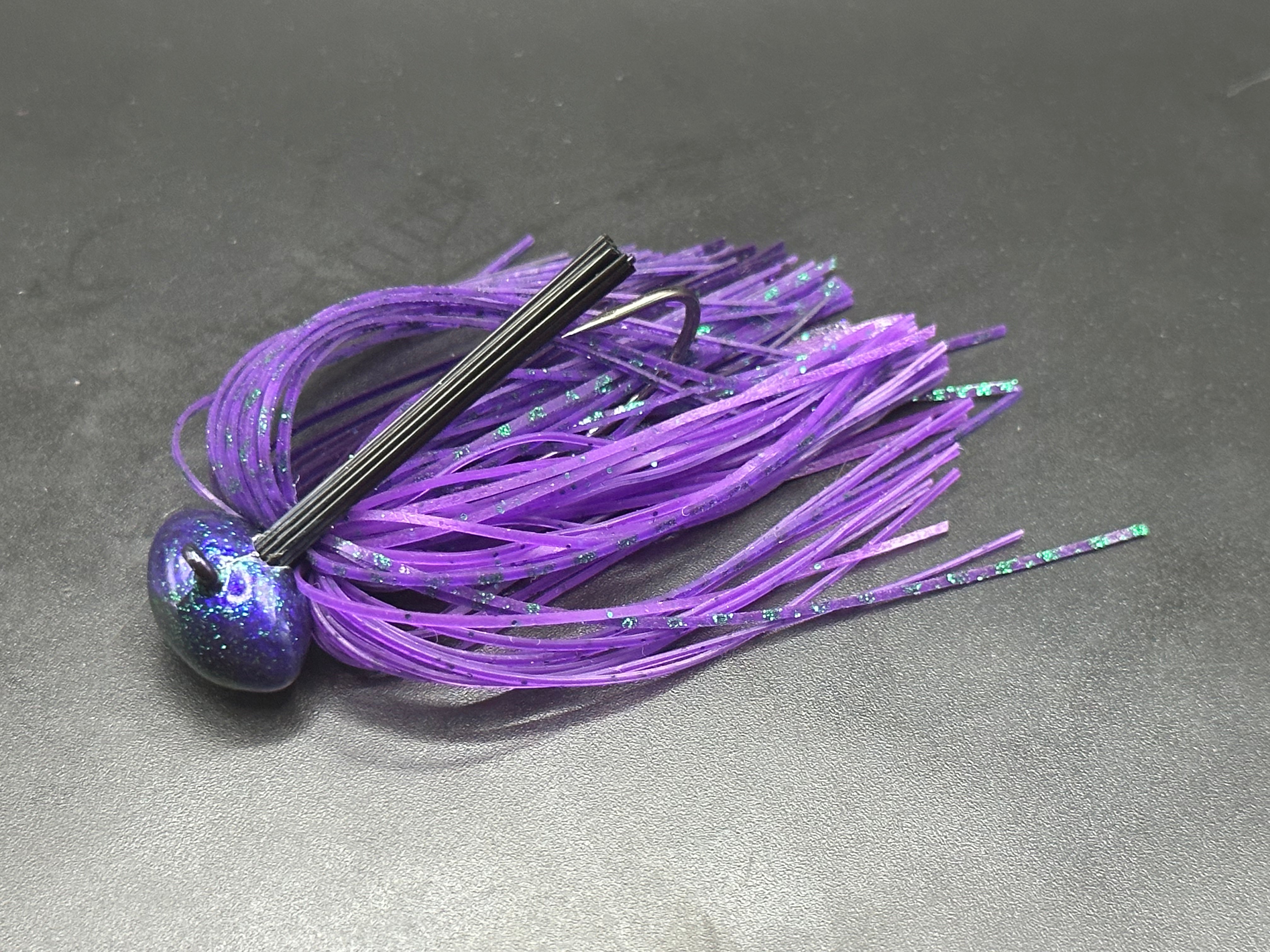Football Jig - 1 Jig wire tied by hand